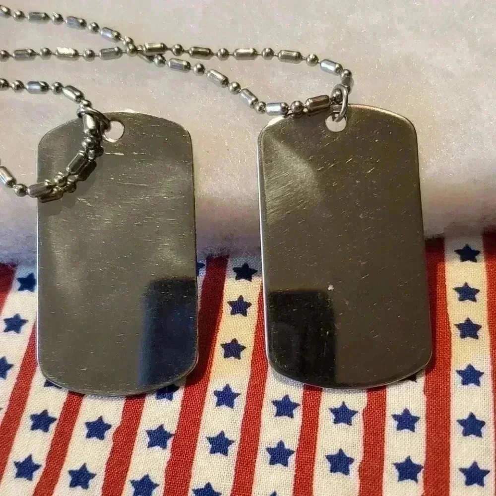 Necklaces - Picture 3 of 4